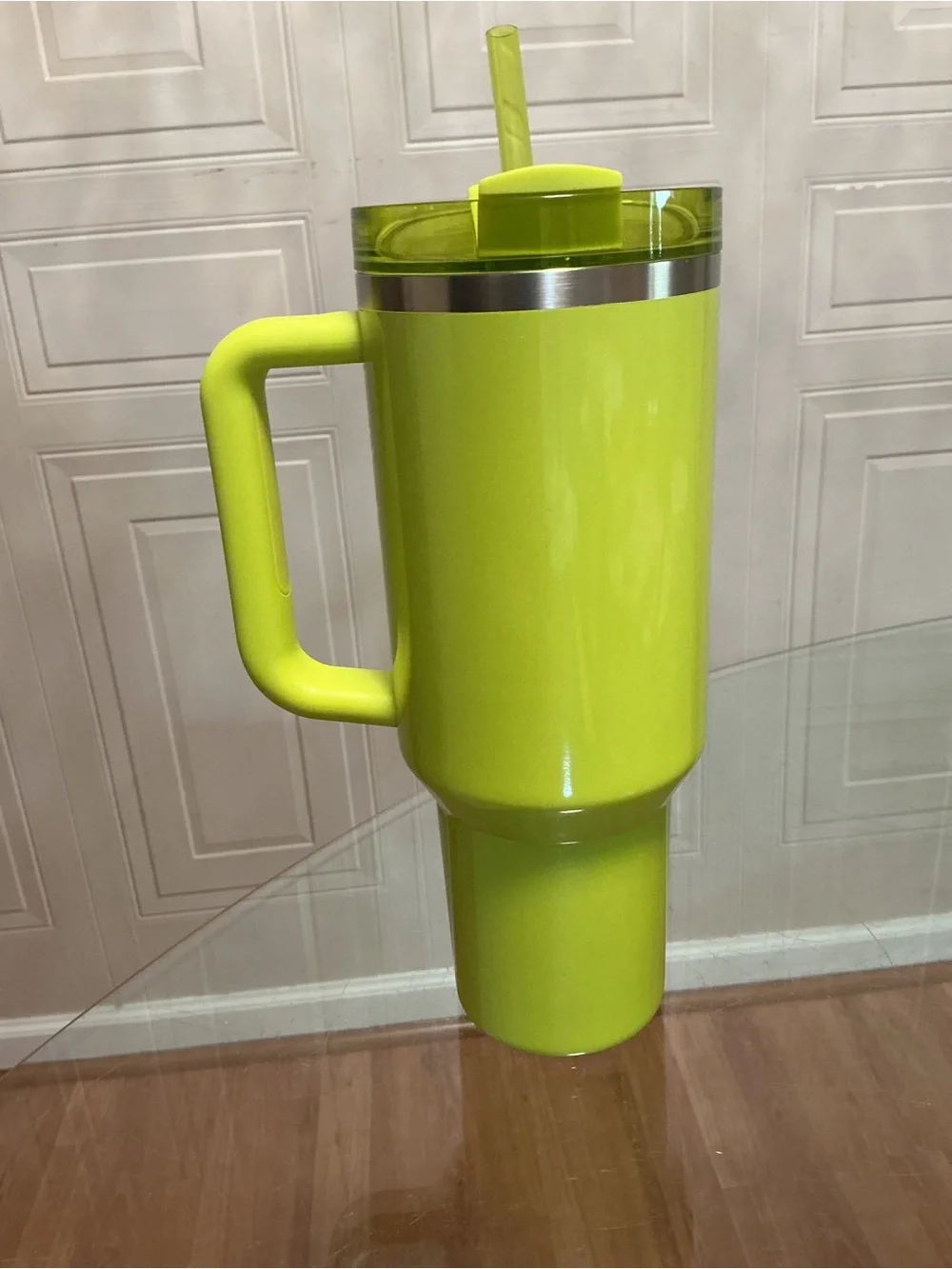 New STANLEY X Starbucks 2024 Summer Exclusive Lime Green Shimmer 40oz Tumbler
